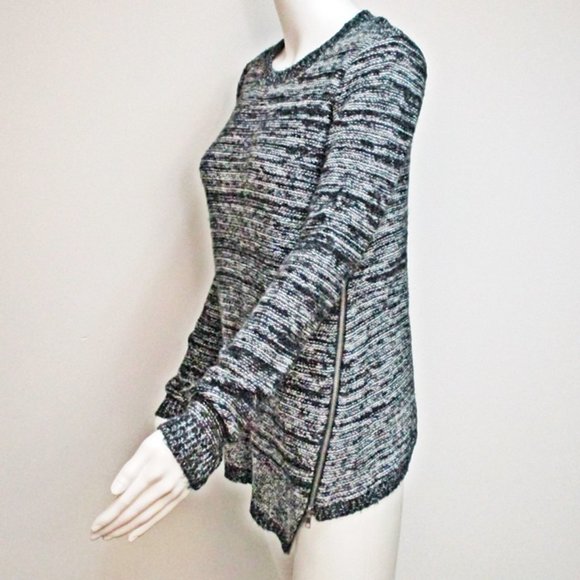 Aqua Bloomingdale's Asymmetrical Hem Sweater Black White Small - Picture 4 of 7